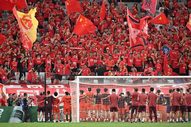 壹号娱乐-国足踢不进世界杯？那咱们就自己办！广州市：推进粤港澳联合申办