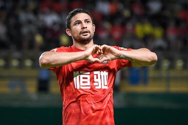 壹号娱乐-艾克森三轮比赛独造5球 球迷惊呼：梦回8年前？